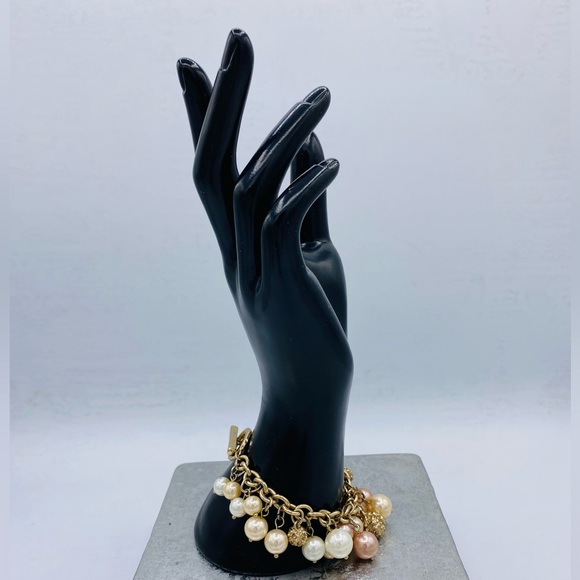 Elegant Gold Tone Faux Pearl Beads & Gold Beads W/ Rhinestone Cha Cha Bracelet - Picture 2 of 9